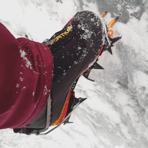 La Sportiva G2 und Petzl Lynx Steigeisen