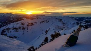 Skitour Sonnenuntergang Sekt